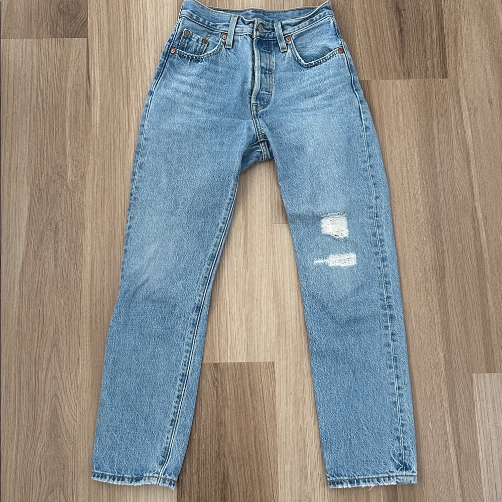 Levi’s 501 Cropped Jeans